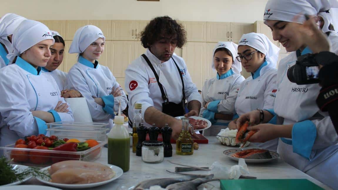 Aşçılıkta Okul Sektör İşbirliği